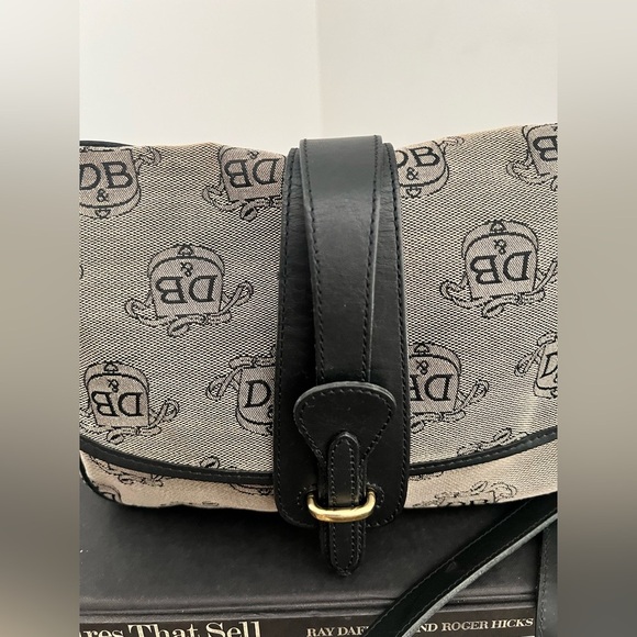 Vintage Y2K Dooney & Bourke Black and Gray Monogram Shoulder Bag - Picture 3 of 9